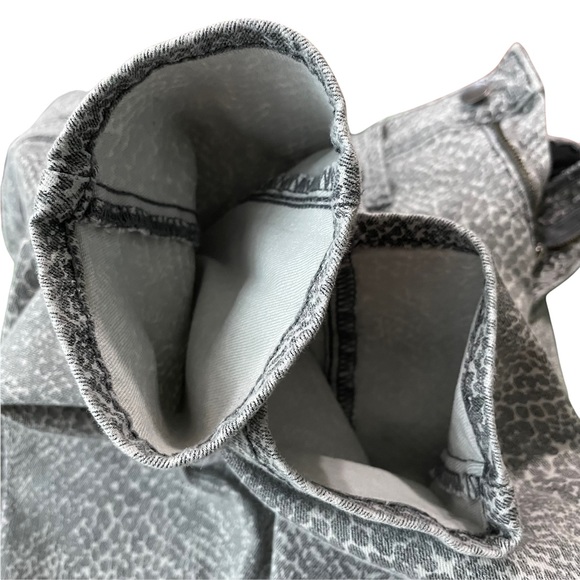 Universal Thread jeans size 2/26 R - Picture 10 of 11